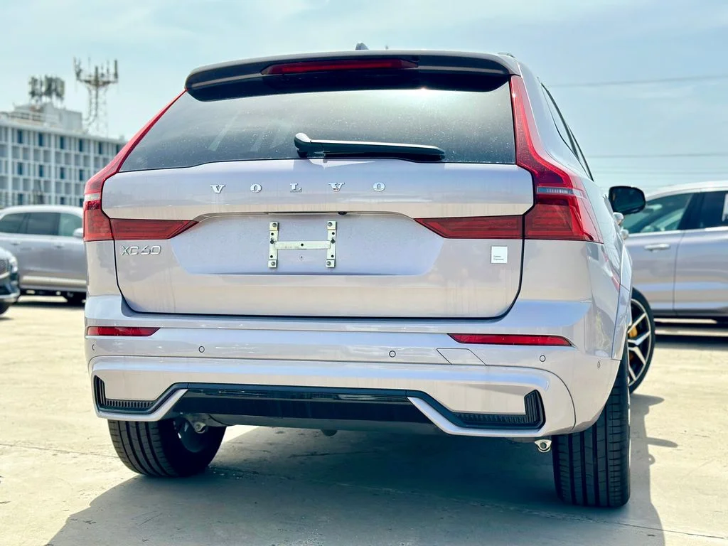 New 2026 Silver Volvo T8 Polestar Engineered image 3
