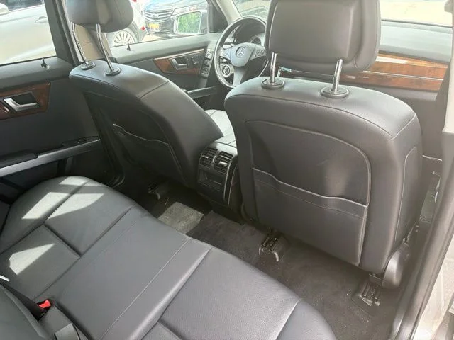 Used 2012 Gray Mercedes-Benz GLK 350 image 21