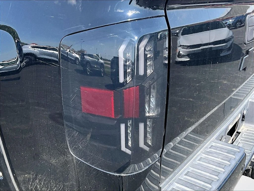 Used 2015 Black Chevrolet LTZ image 29