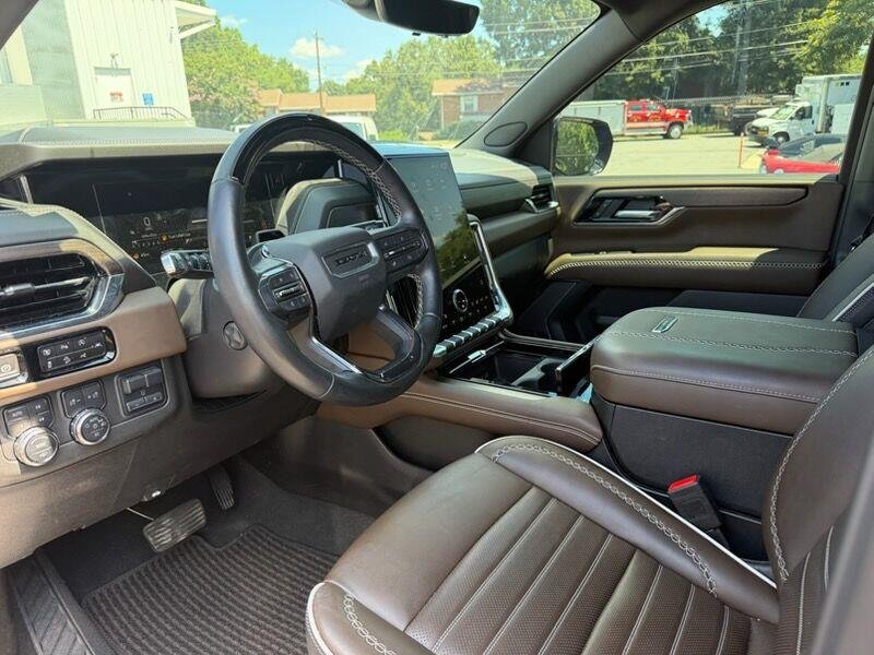 Used 2025 Titanium Rush Metallic GMC Denali Ultimate image 5