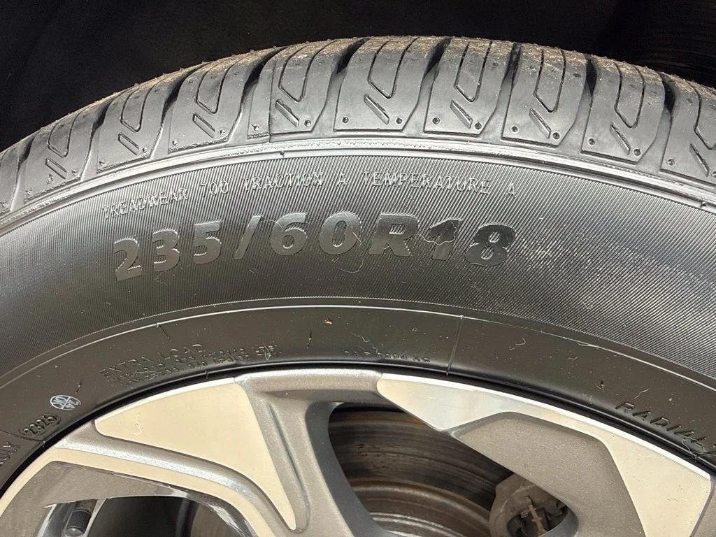 Used 2018  Honda EX image 38
