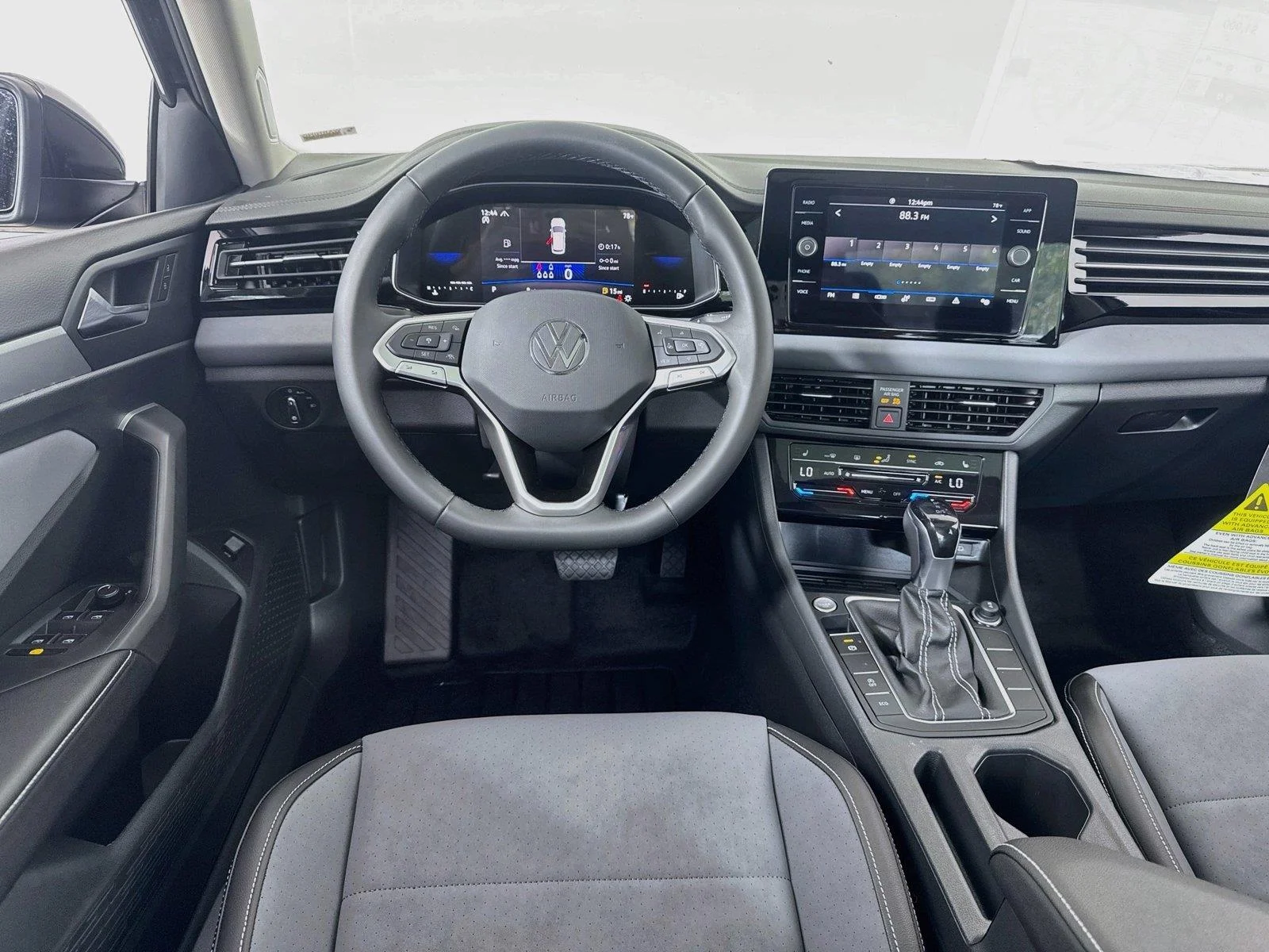 New 2027  Volkswagen SE image 22
