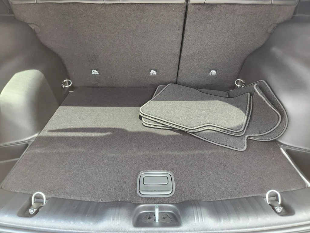 New 2026 Fathom Blue Pearl Coat Jeep Latitude image 21