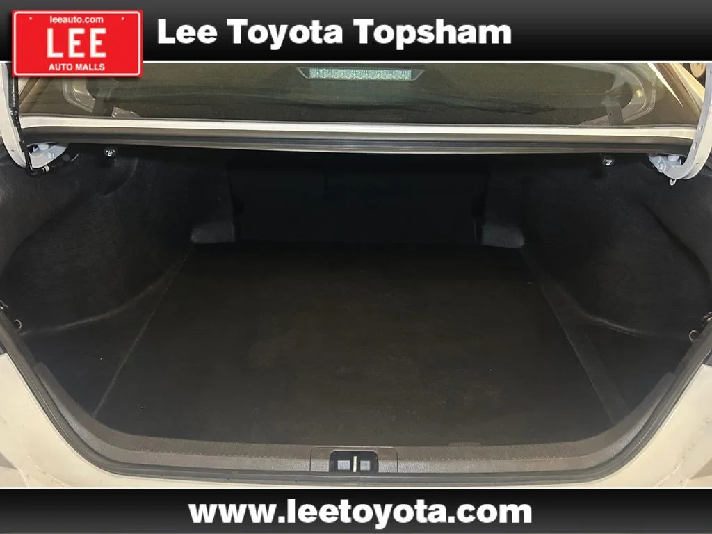 Used 2025 Ice Toyota LE image 18
