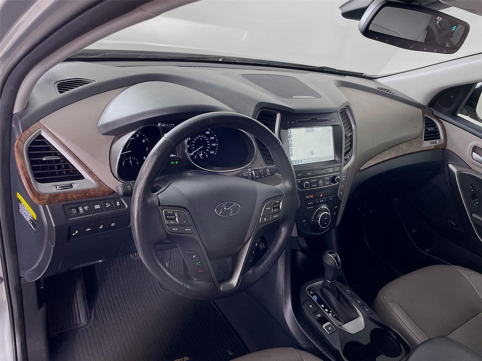 Used 2017  Hyundai Limited Ultimate image 11
