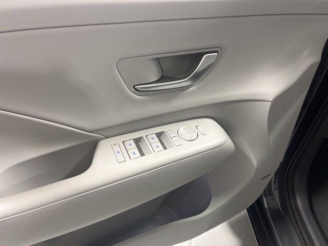 2026 Hyundai Kona Limited - Photo 6