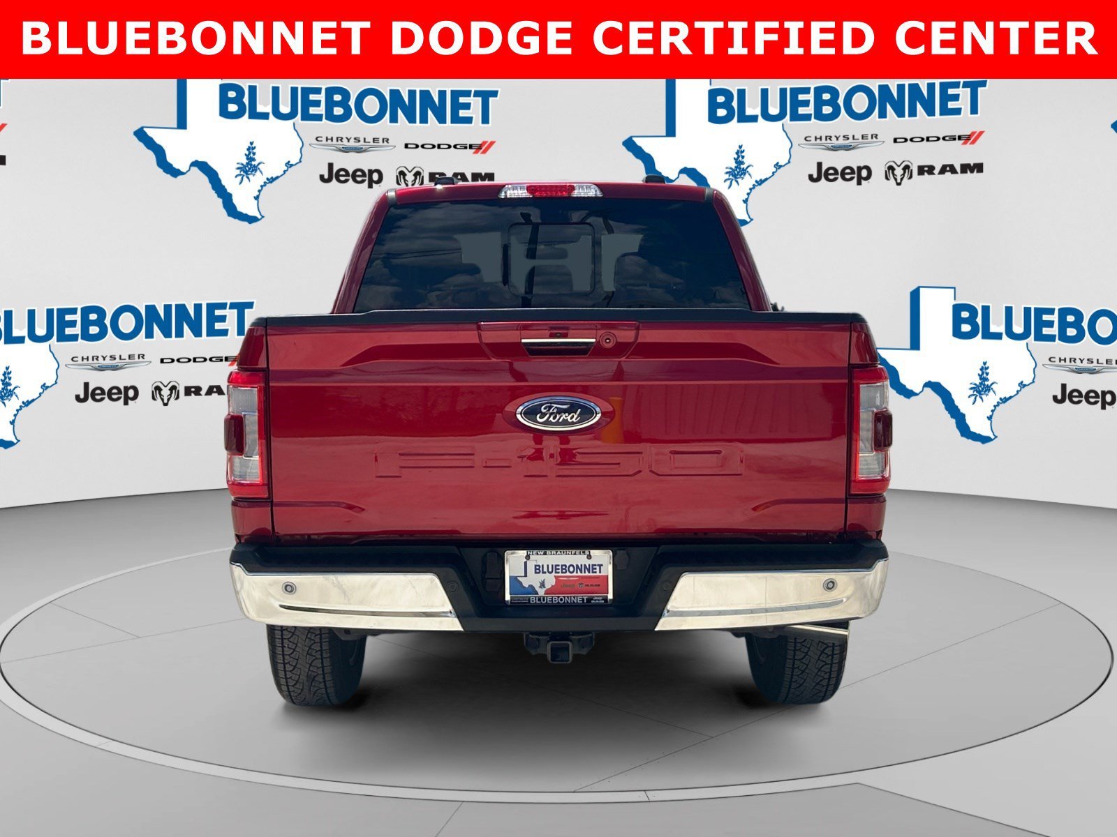Used 2023 Rapid Red Metallic Tinted Clearcoat Ford LARIAT image 6