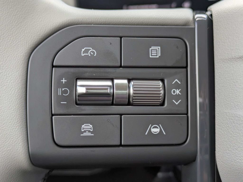New 2027 Snow White Pearl Kia EX image 25