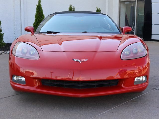 Used 2009 Chevrolet Corvette Base with VIN 1G1YY36W695108740 for sale in Kansas City