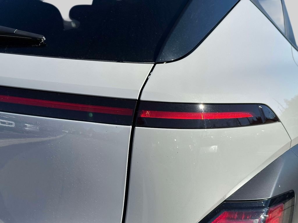 2026 Hyundai Kona SEL Premium - Photo 11