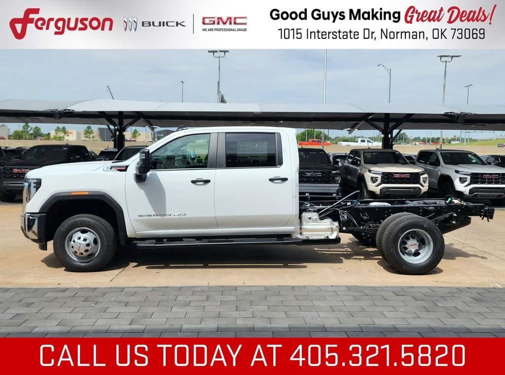 2026 GMC Sierra 3500 Chassis Cab Pro - Photo 6