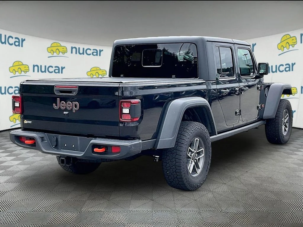 Used 2024 Black Clearcoat Jeep Mojave image 6