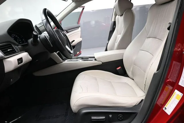 Used 2018 Red Honda EX-L 2.0T image 15