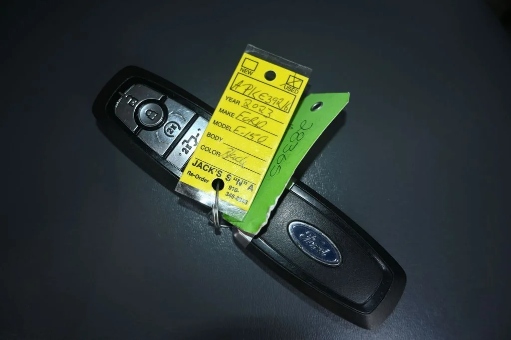 Used 2023 Black Ford XLT image 29