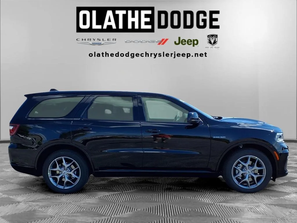 New 2027 Pitch-Black Exterior Paint Dodge GT image 27