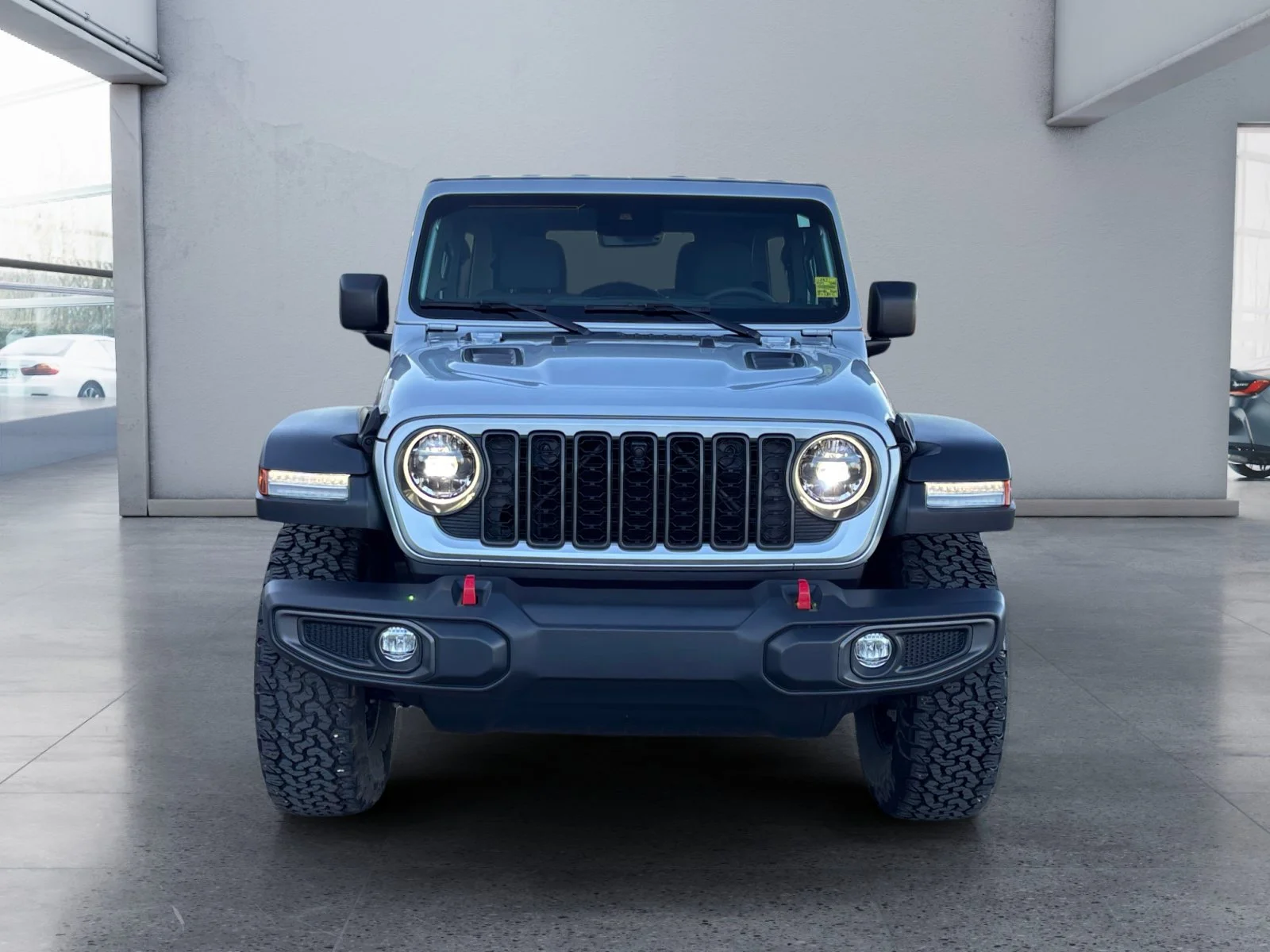 Used 2024 Silver Zynith Jeep Rubicon image 8