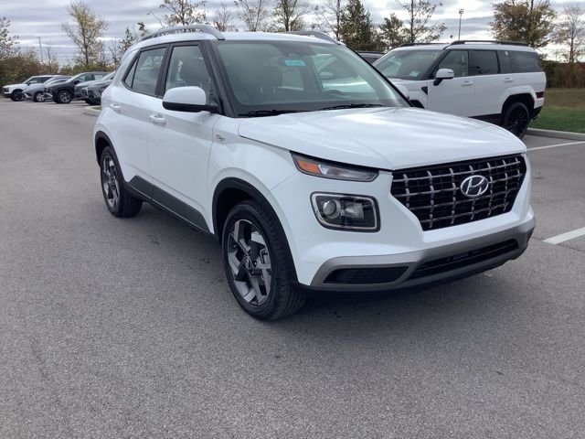 New 2026 Lunar Hyundai SEL image 4