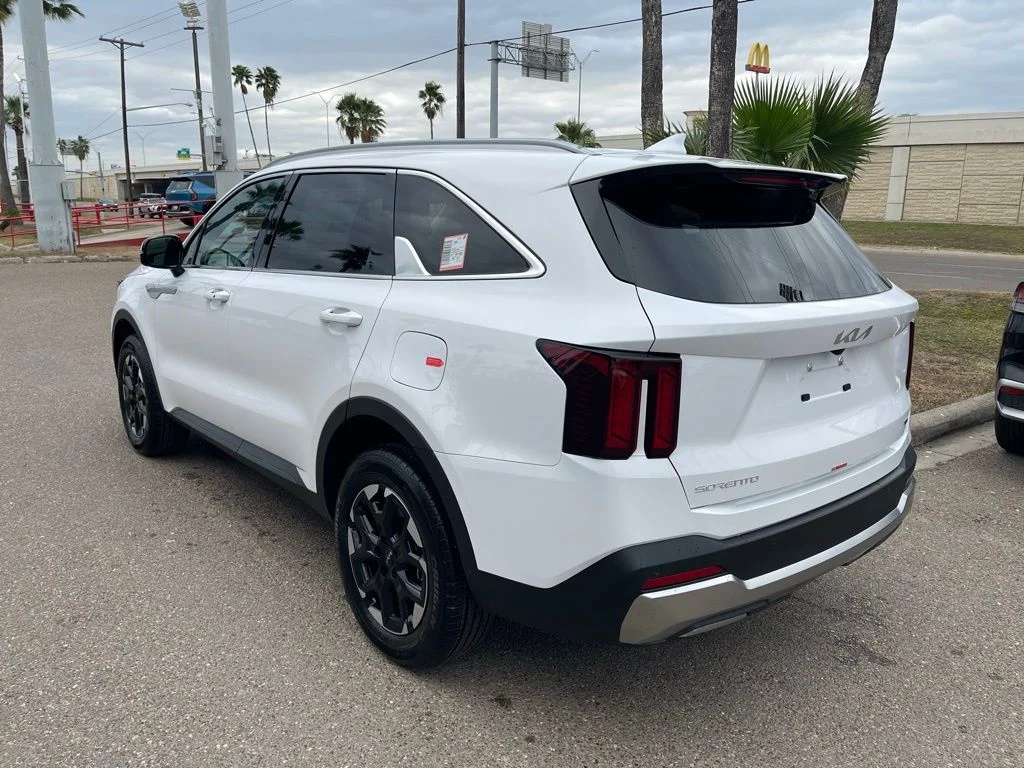 New 2026 White Kia S image 5