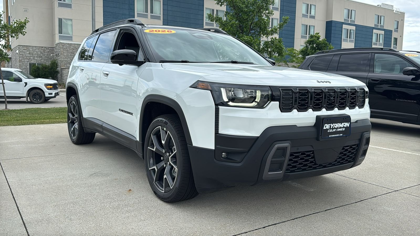 New 2026 Bright White Clear-Coat Exterior Paint Jeep Overland image 2