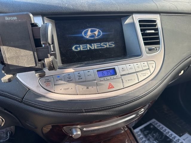 2010 Hyundai Genesis 4.6 - Photo 9