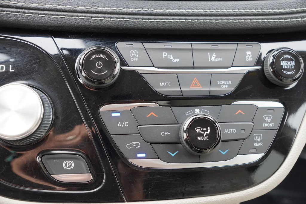 Used 2021 Blue Chrysler Touring L image 31