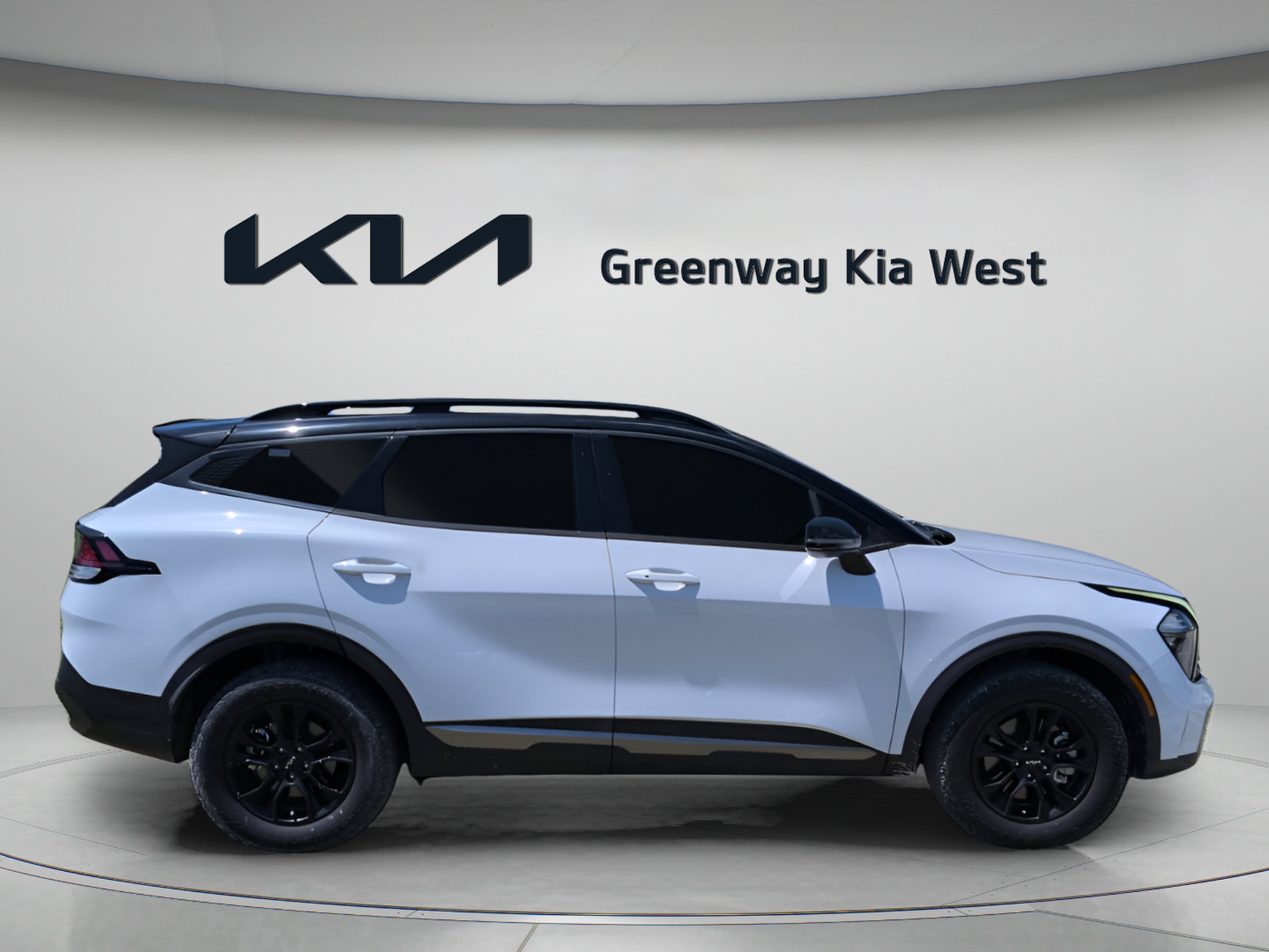 Used 2023 Glacier White Pearl/Ebony Black Roof Kia X-Pro image 9