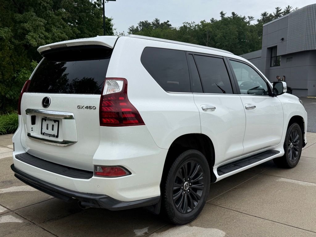 Used 2022 White Lexus 460 image 11