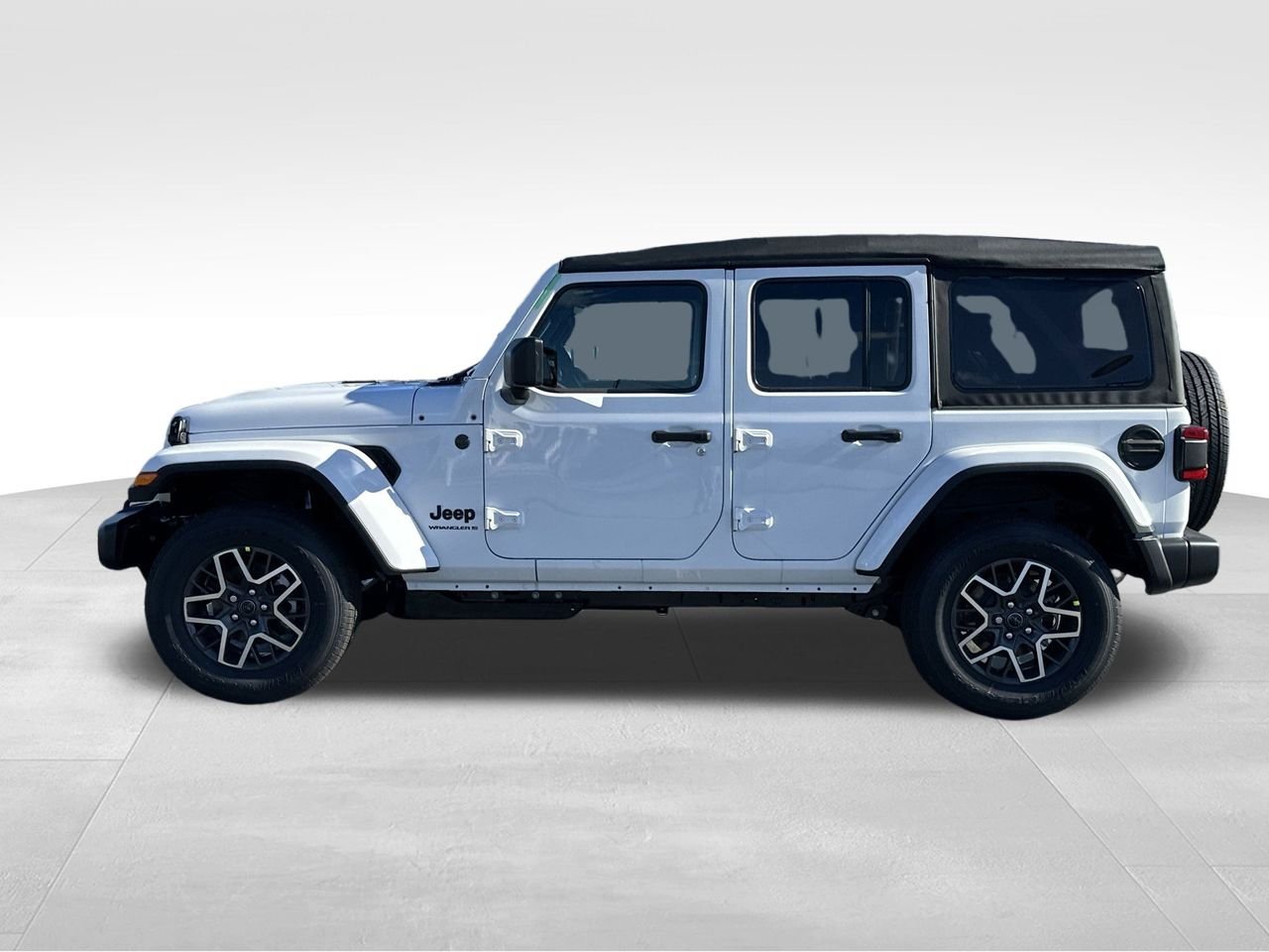 New 2026 Bright White Clear-Coat Exterior Paint Jeep Sahara image 18