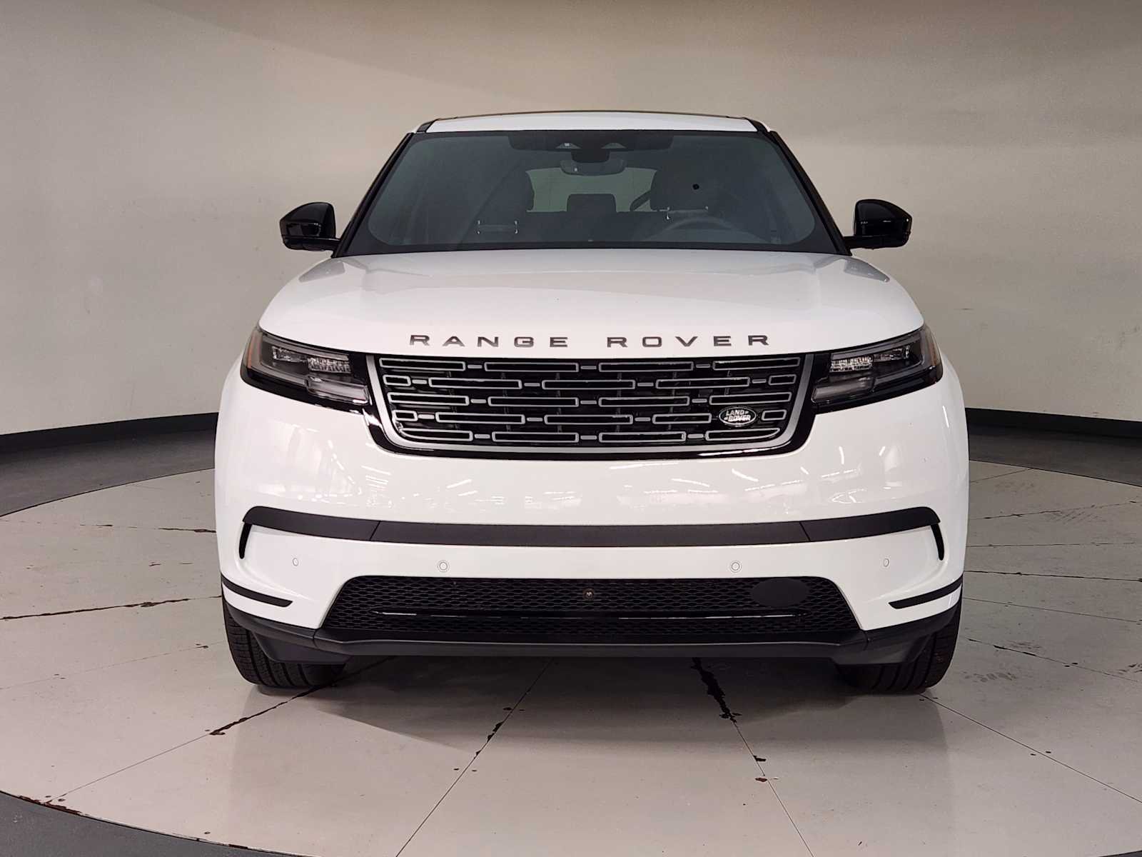 New 2026 Fuji White Land Rover S image 9