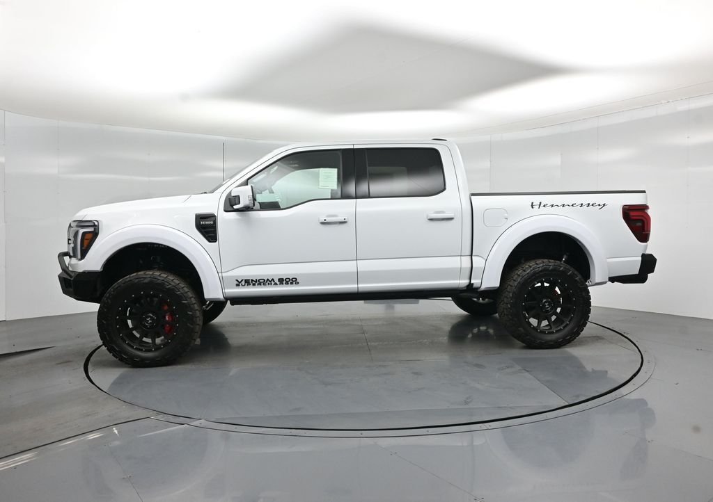 New 2025 Oxford White Ford Lariat image 31