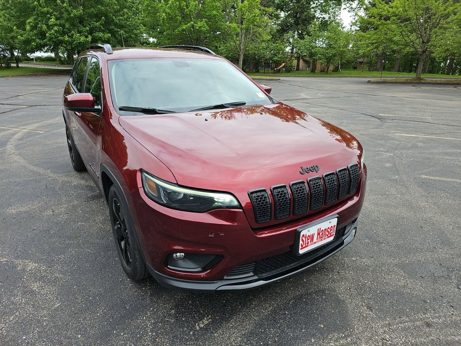 Used 2020 Velvet Red Pearlcoat Jeep Altitude image 7