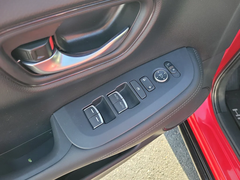 Certified Used 2025 Milano Red Honda EX-L image 16