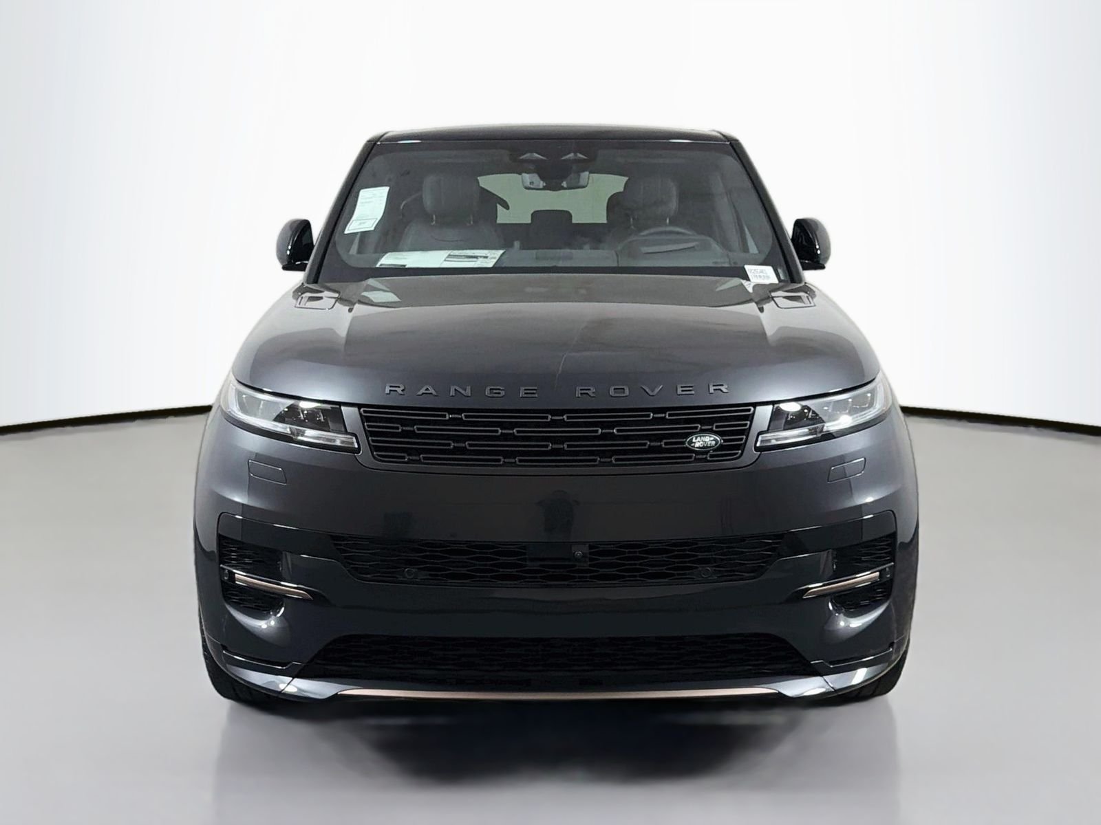 New 2026 Carpathian Grey Land Rover Dynamic SE image 8