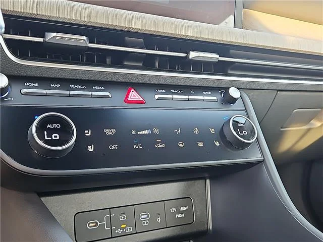 New 2026 Aero Silver Hyundai Limited image 18