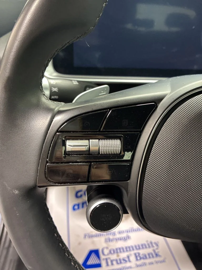 Used 2024 Blue Hyundai SEL image 15