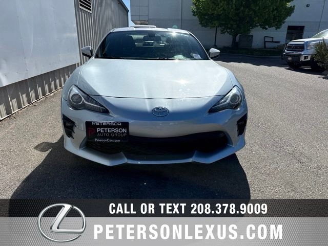 Used 2018 Gray Toyota Base image 7