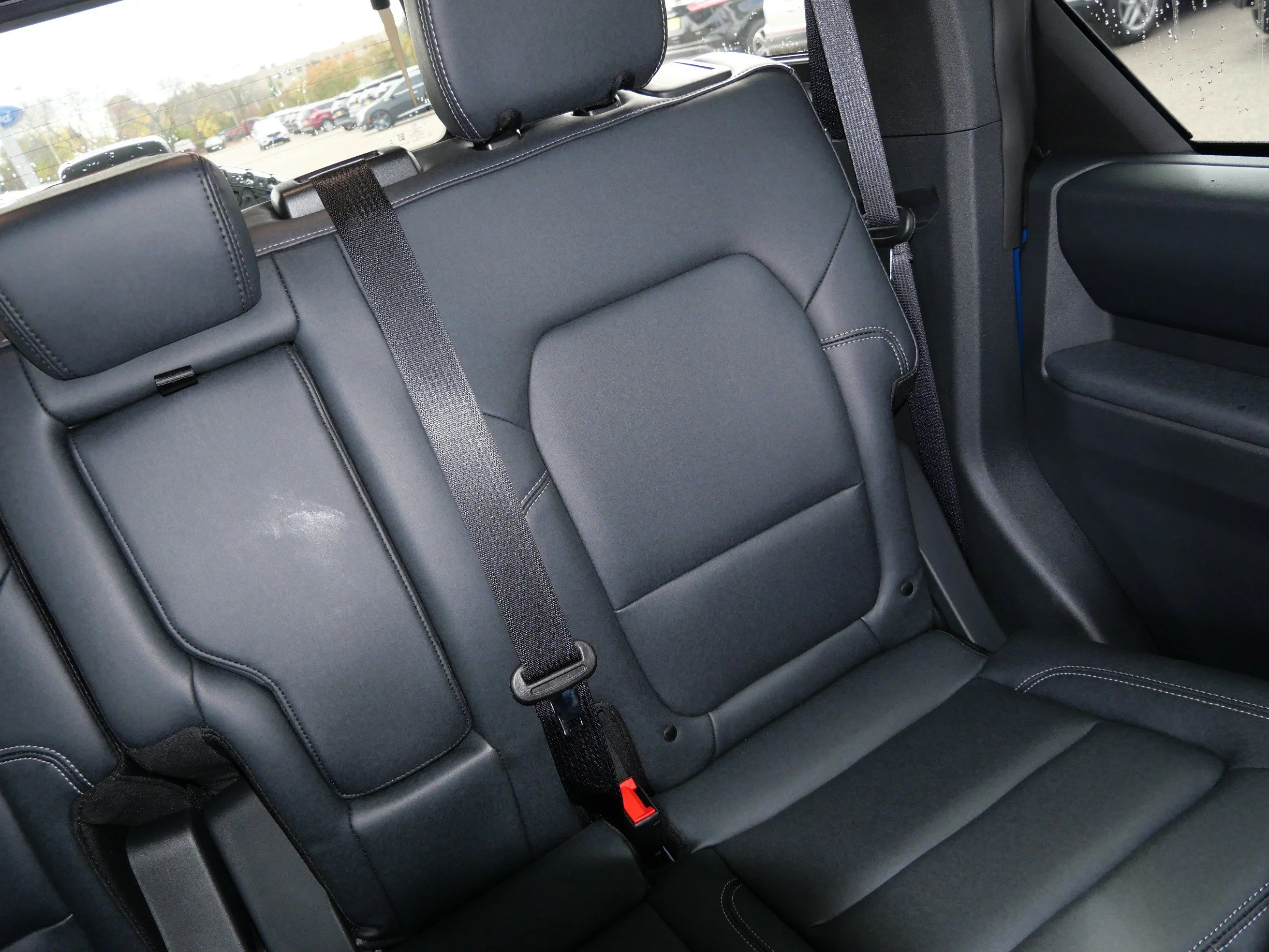 New 2026 Velocity Blue Metallic Ford Badlands image 14