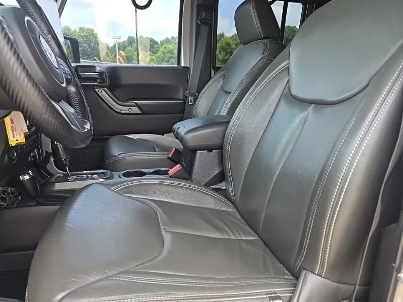 Used 2014 Gray Jeep Unlimited Sport image 11