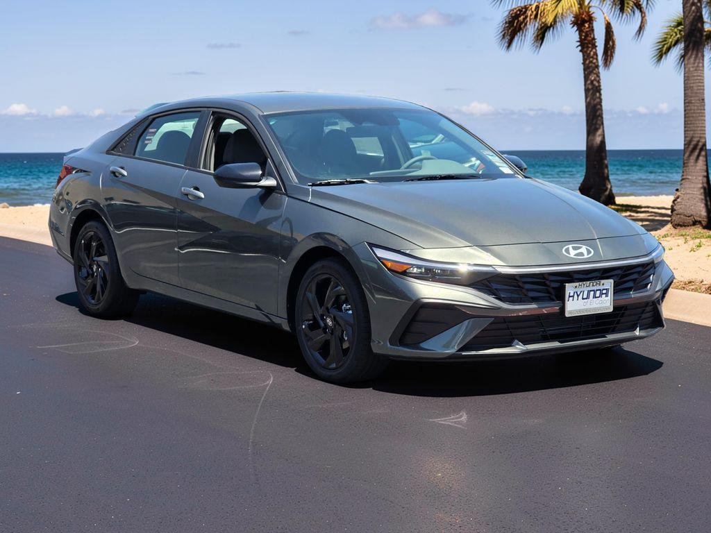 New 2026 Gray Hyundai SEL Sport image 4