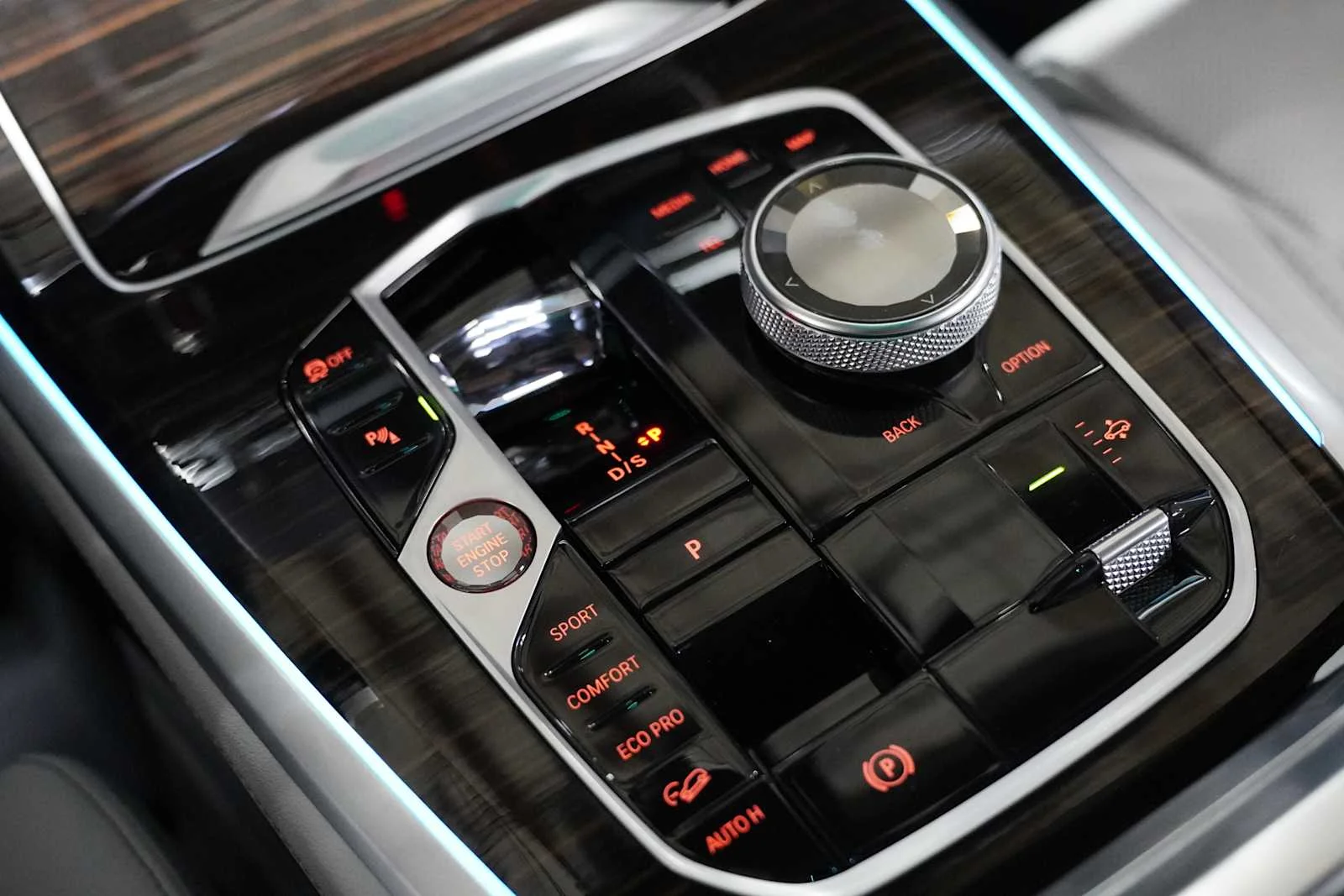 Certified Used 2025 Skyscraper Grey Metallic BMW xDrive40i image 19