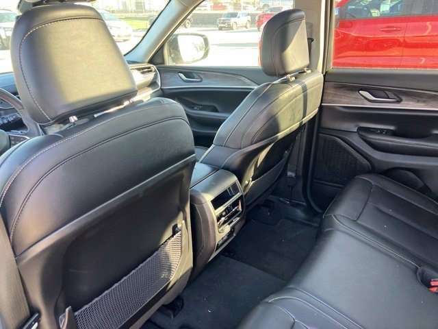 Certified Used 2023 Silver Zynith Jeep Limited image 17