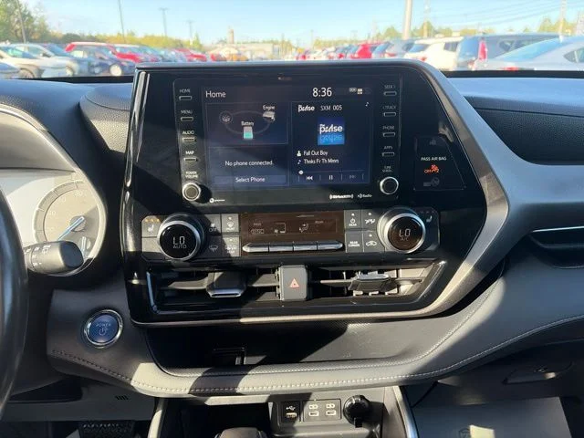 Used 2022 Gray Toyota XLE image 18