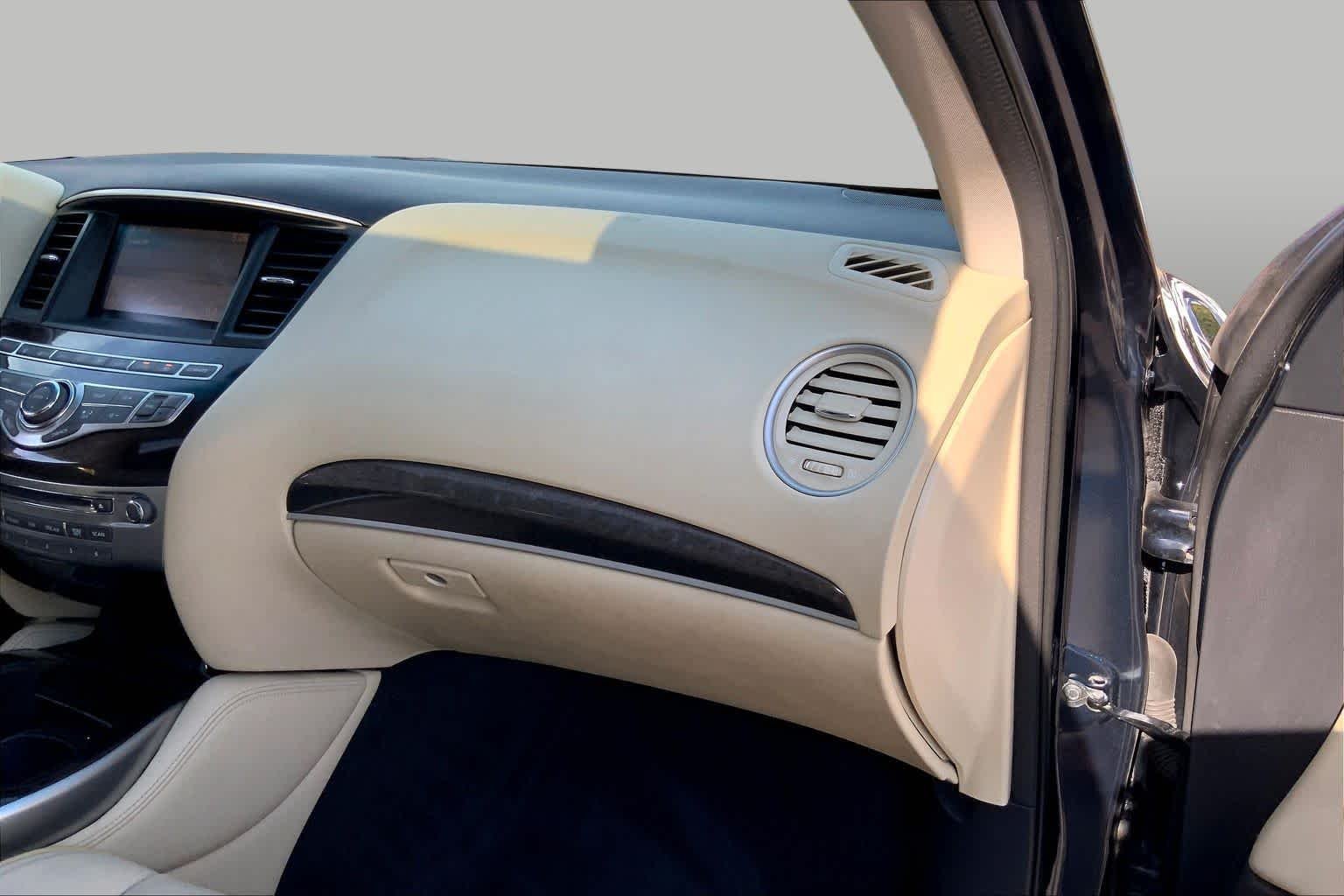 Used 2015 Hermosa Blue INFINITI  image 17