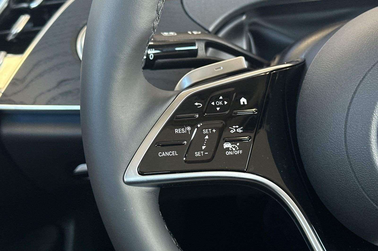 2026 Mercedes-Benz E-Class E350 - Photo 28