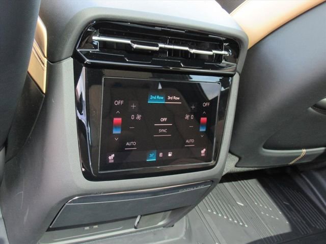 2026 Cadillac Escalade IQ Premium Sport - Photo 35