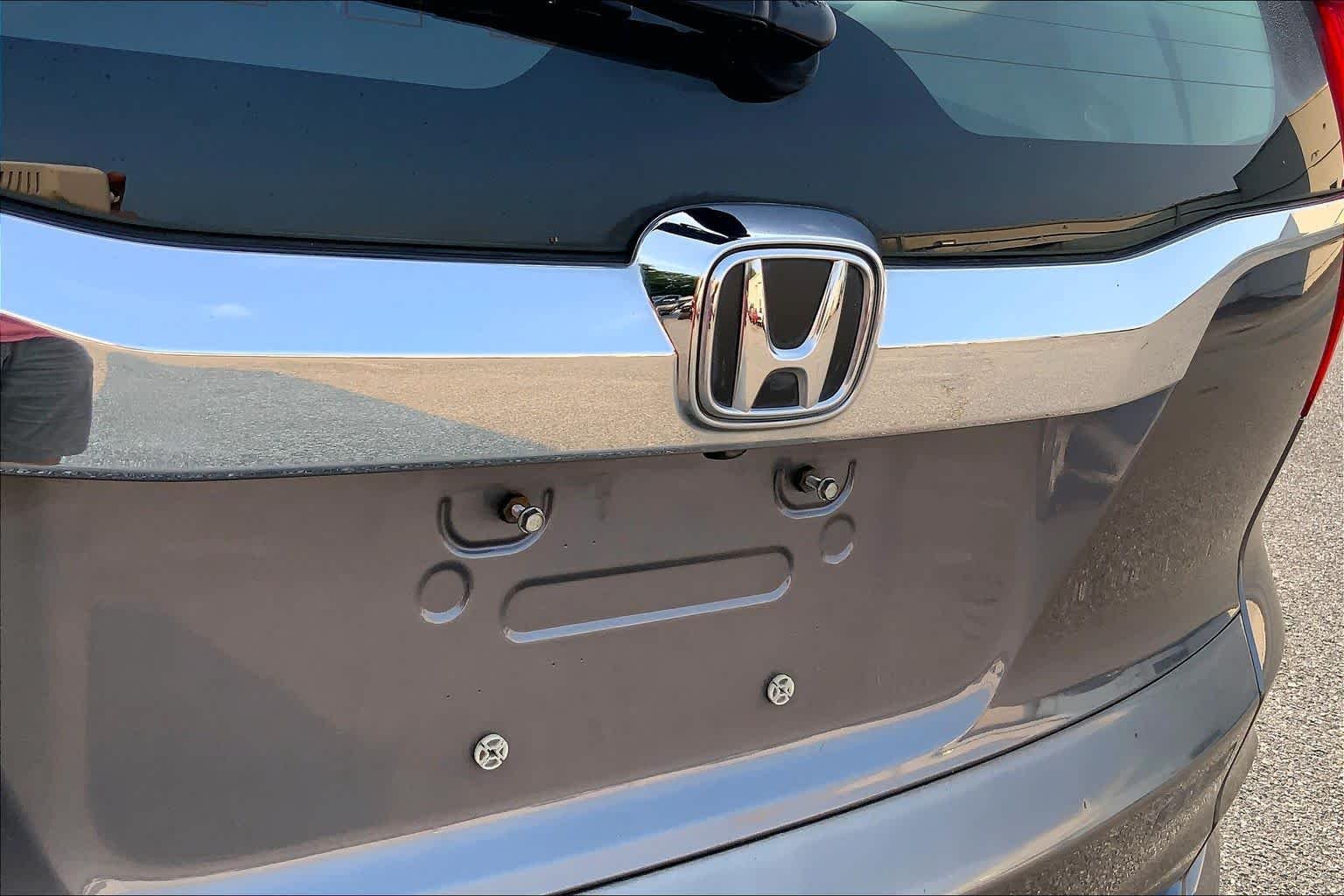 Used 2016 Modern Steel Metallic Honda LX image 10