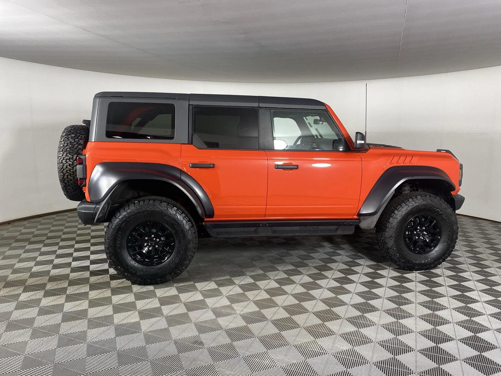 Used 2022 Orange Ford Raptor image 11