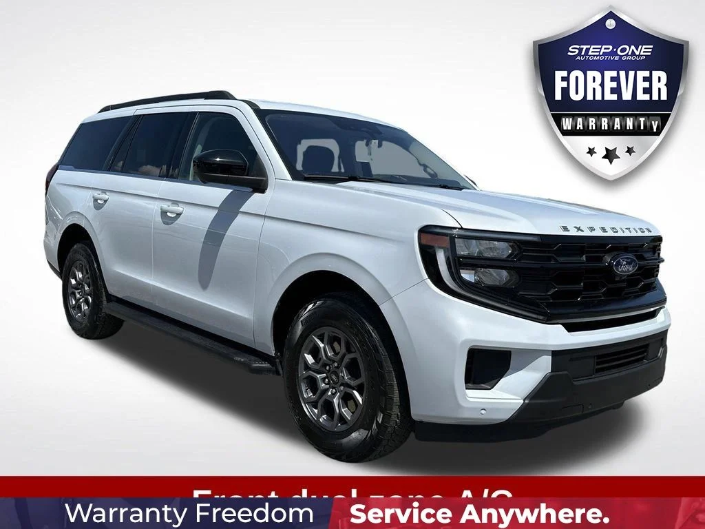 Used 2025 Silver Ford Active image 9