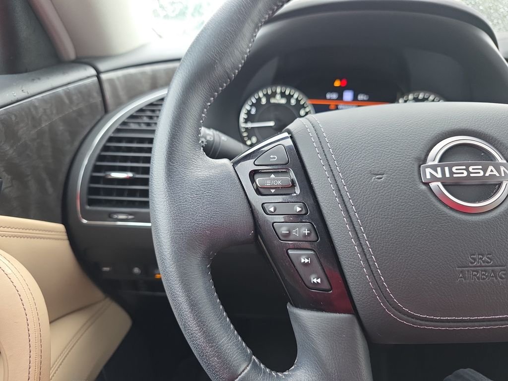 Used 2023 White Nissan Platinum image 22