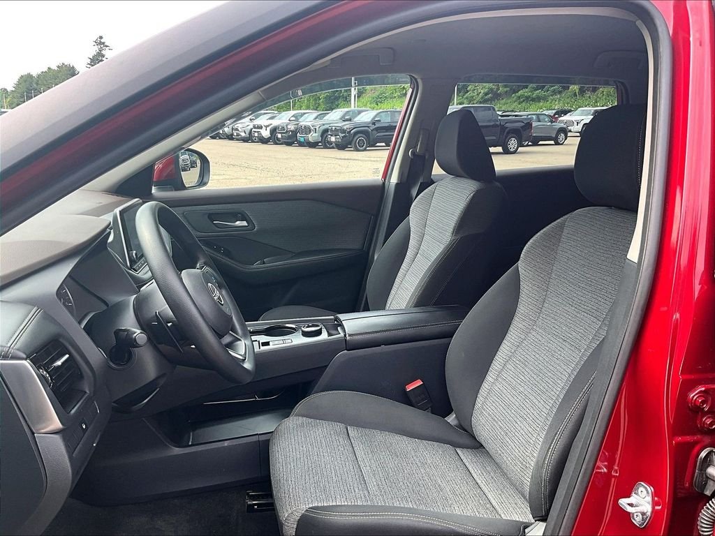 Used 2023 Red Nissan SV image 10